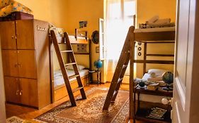 Athens Quinta